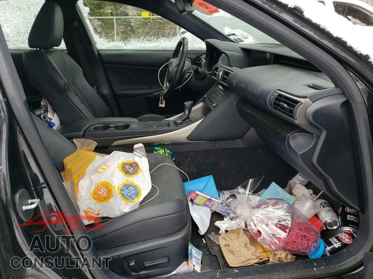 LEXUS IS 2019 - JTHC81D2XK5037035