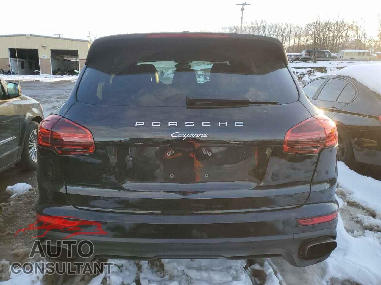 PORSCHE CAYENNE 2017 - WP1AA2A23HKA85833