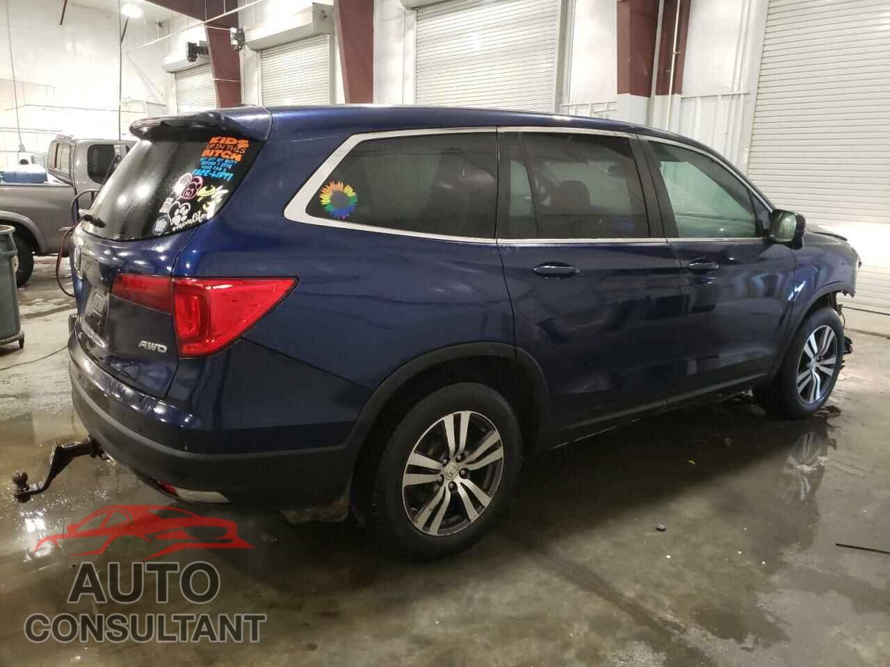 HONDA PILOT 2017 - 5FNYF6H69HB078965