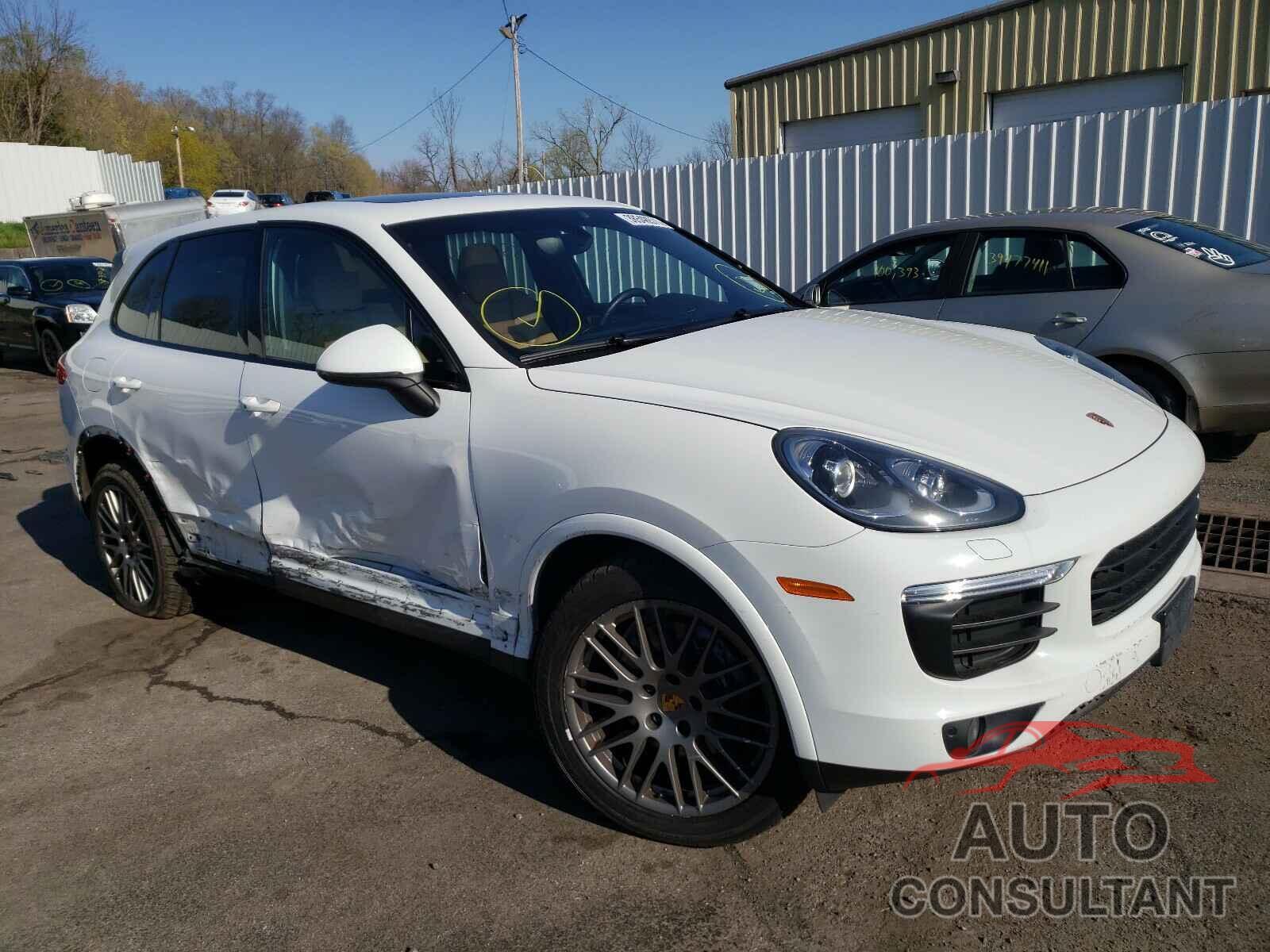 PORSCHE CAYENNE 2017 - WP1AA2A23HKA87811