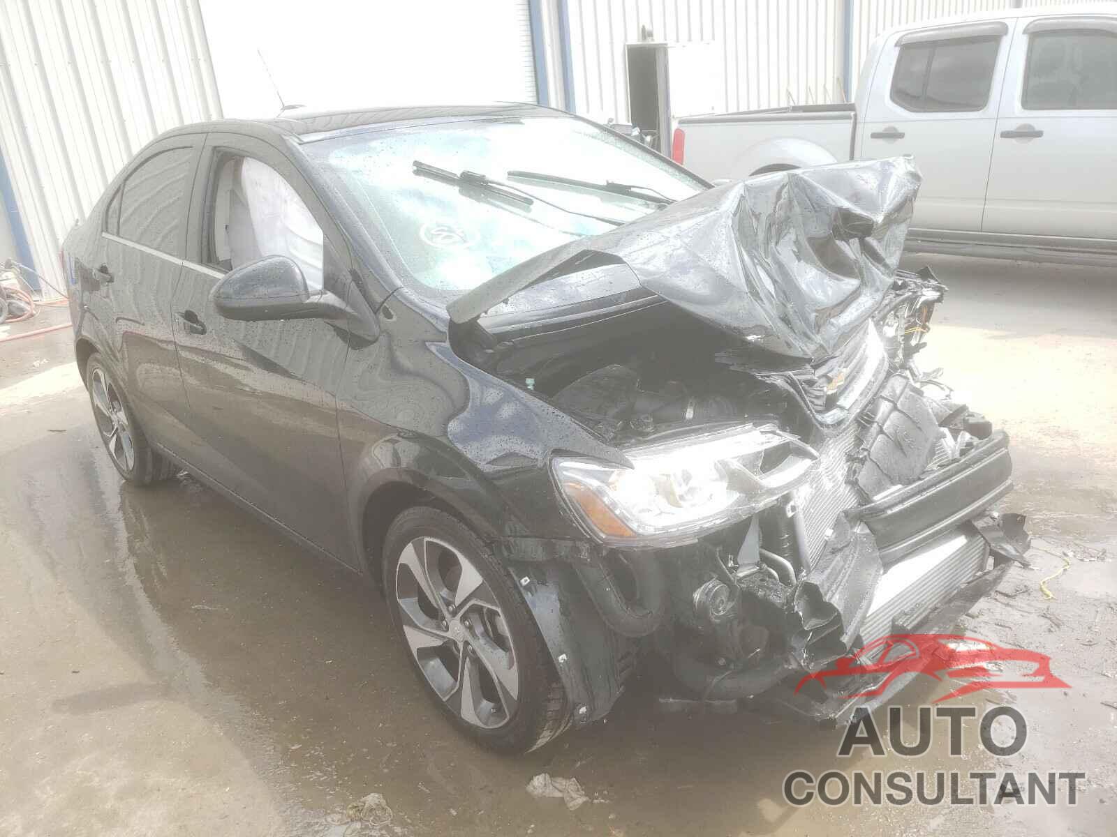 CHEVROLET SONIC 2017 - 1G1JF5SB5H4114586