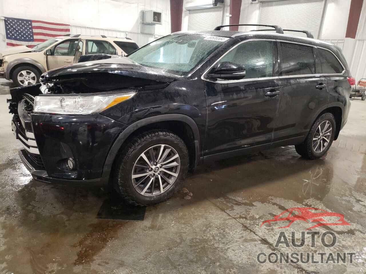 TOYOTA HIGHLANDER 2019 - 5TDJZRFH8KS702563