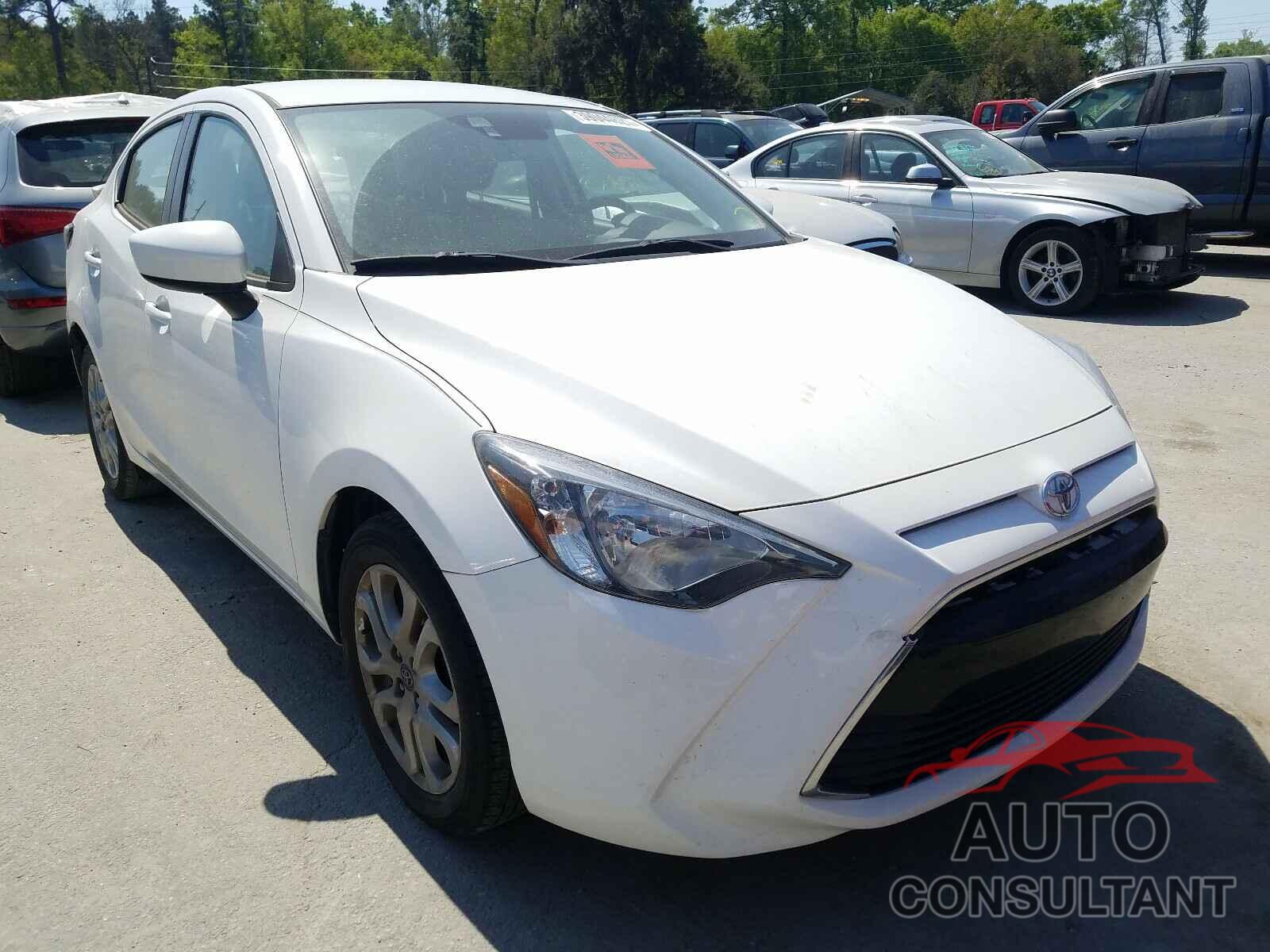 TOYOTA YARIS 2017 - 3MYDLBYV0HY149810