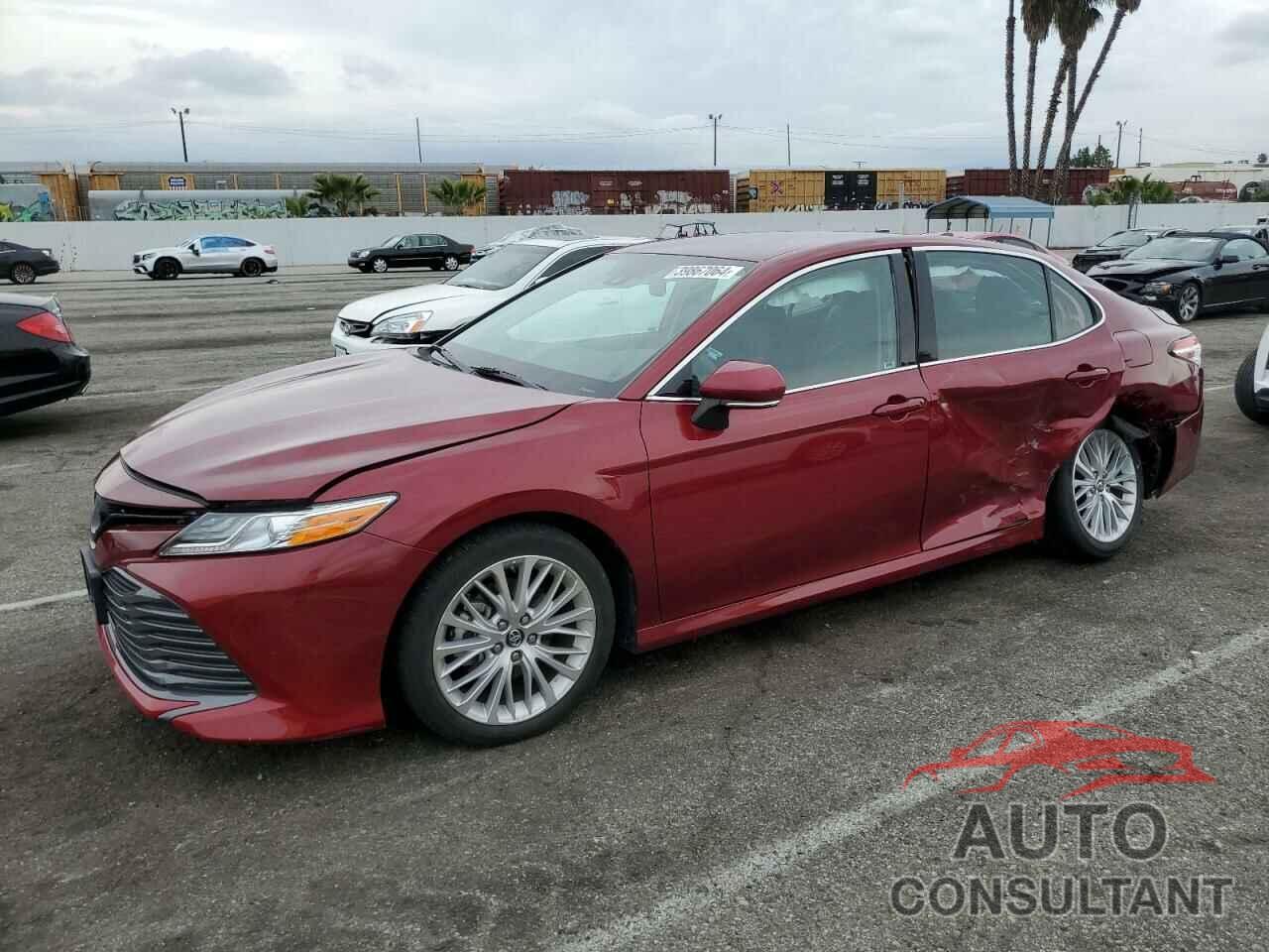 TOYOTA CAMRY 2019 - 4T1B11HK3KU815155