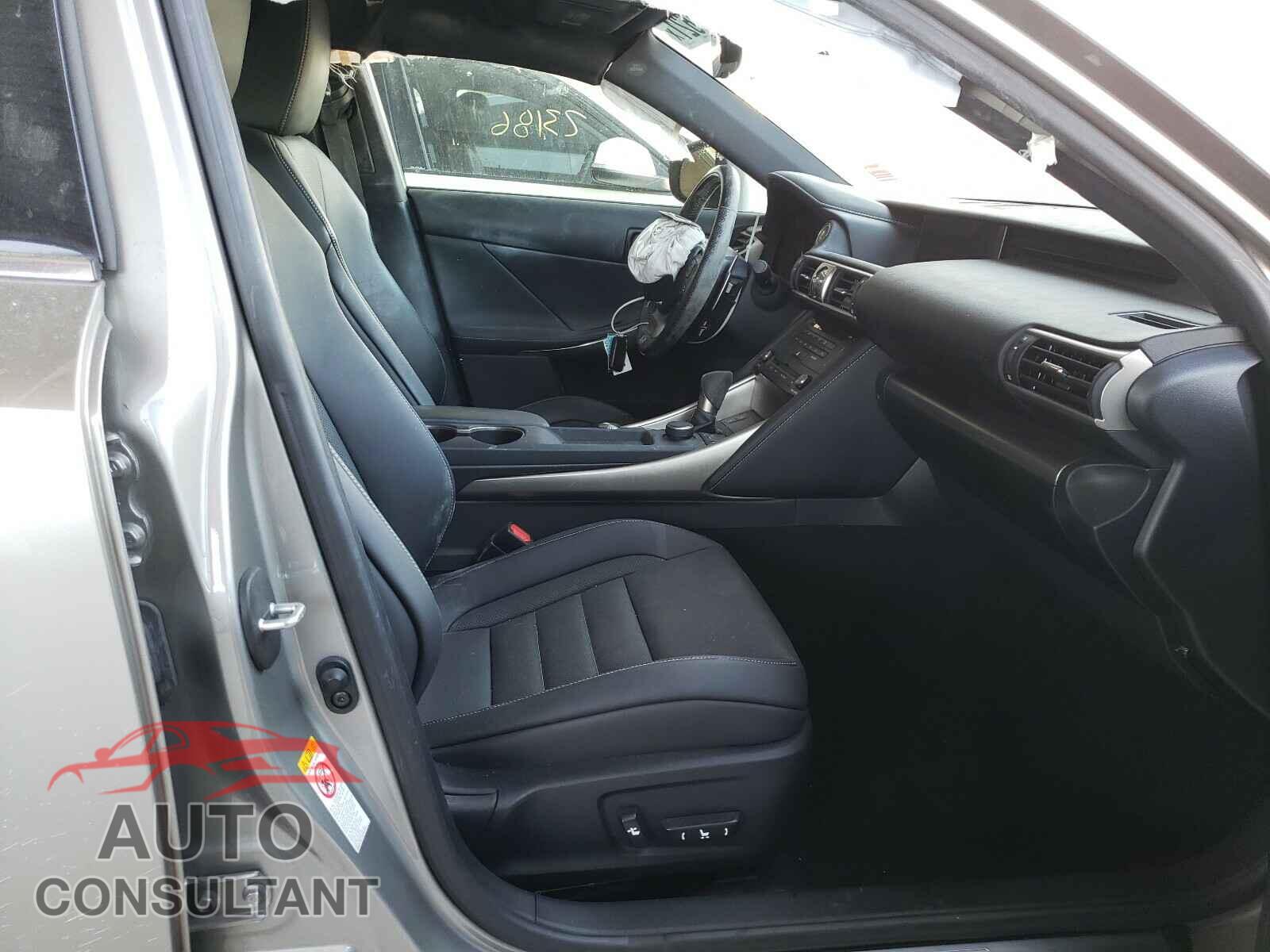 LEXUS IS 2017 - WP1AG2A51HLB54201