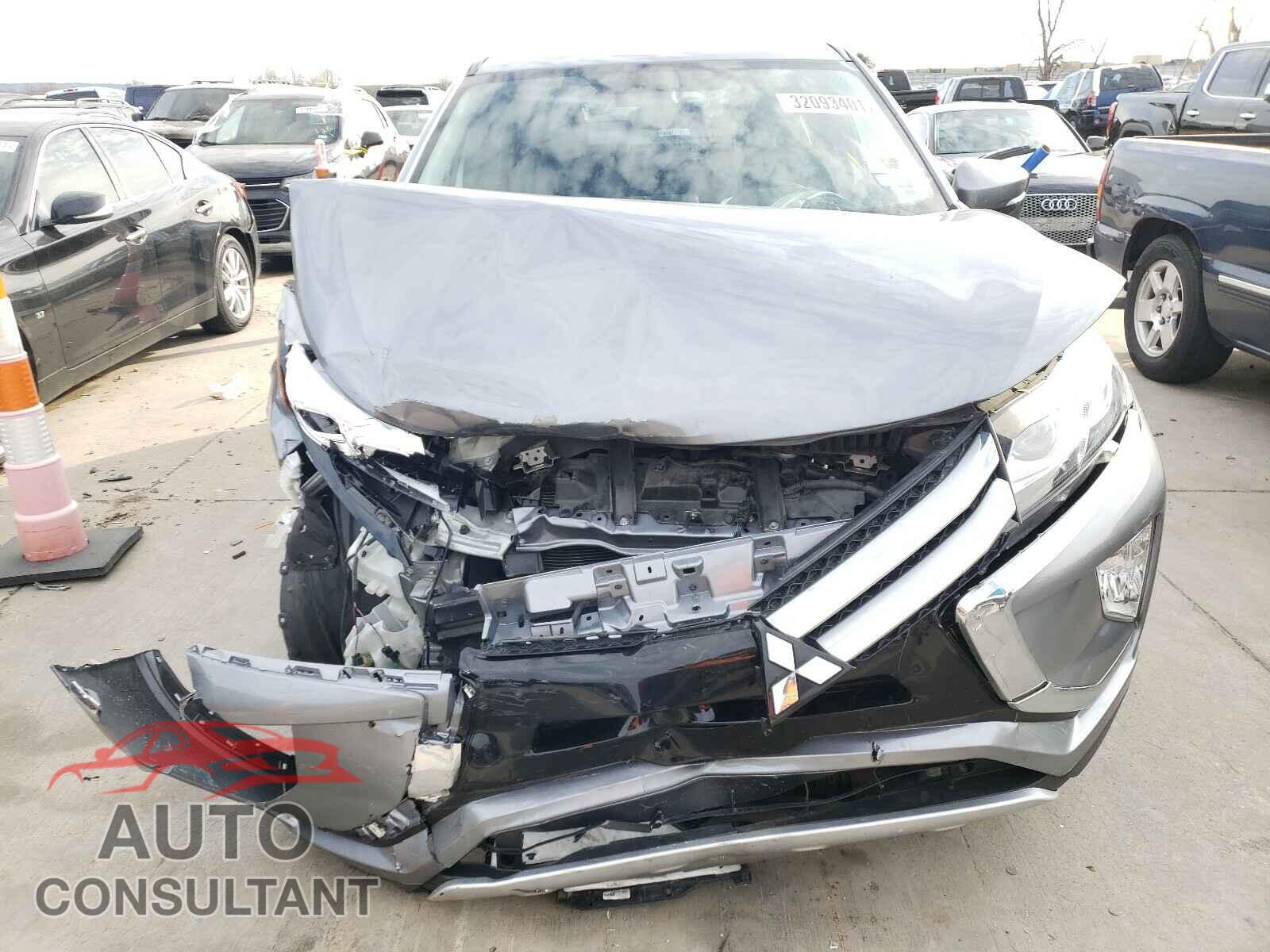 MITSUBISHI ECLIPSE 2018 - JA4AT5AA5JZ041084