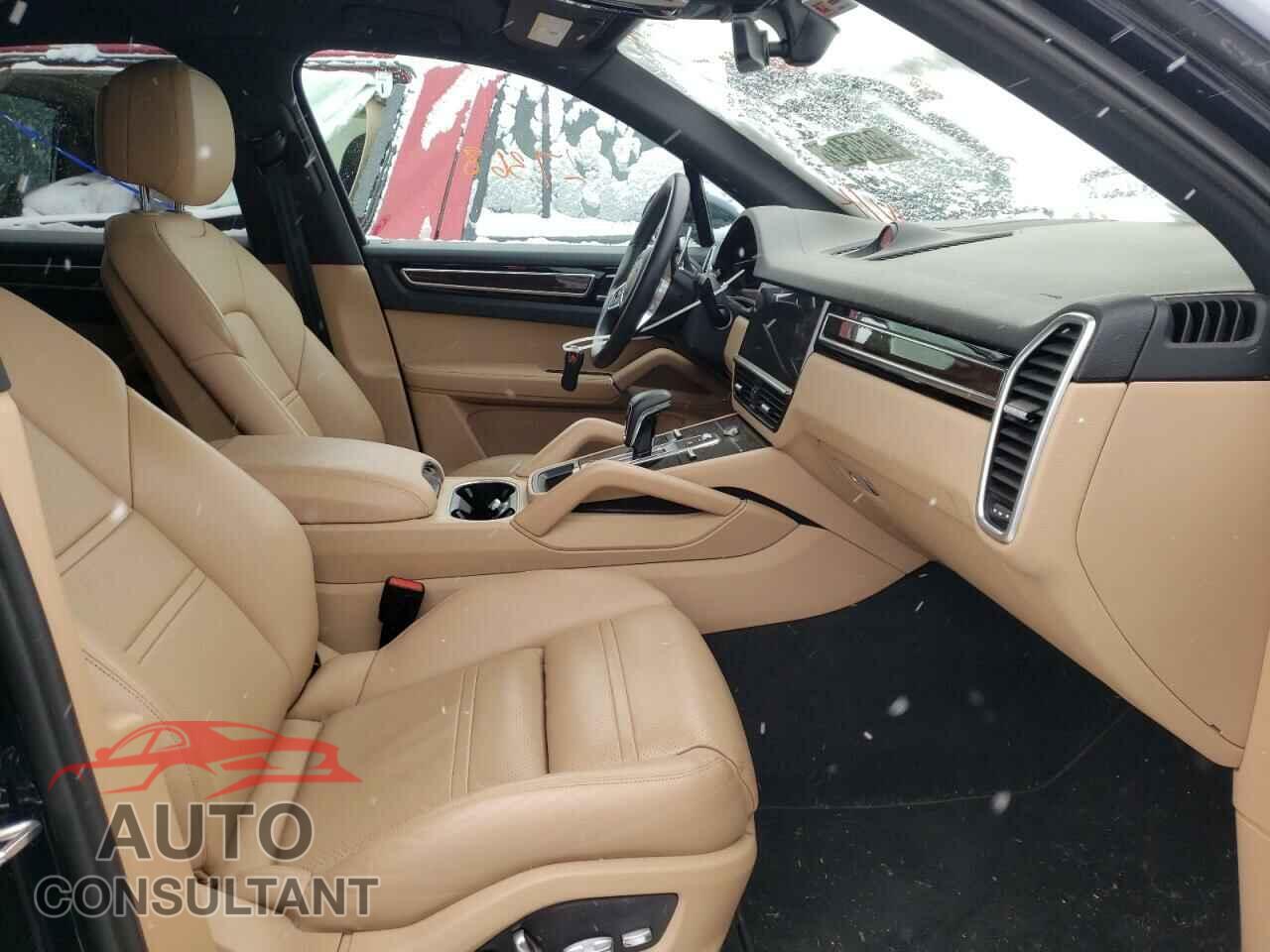 PORSCHE CAYENNE 2019 - WP1AA2AY8KDA12179