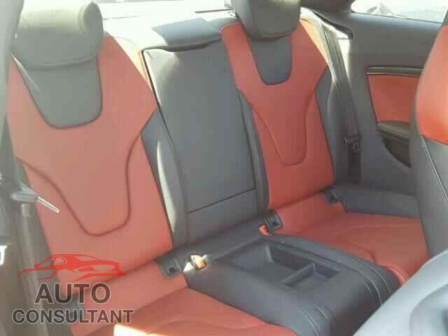 AUDI S5/RS5 2015 - WAUCGAFR3FA048905