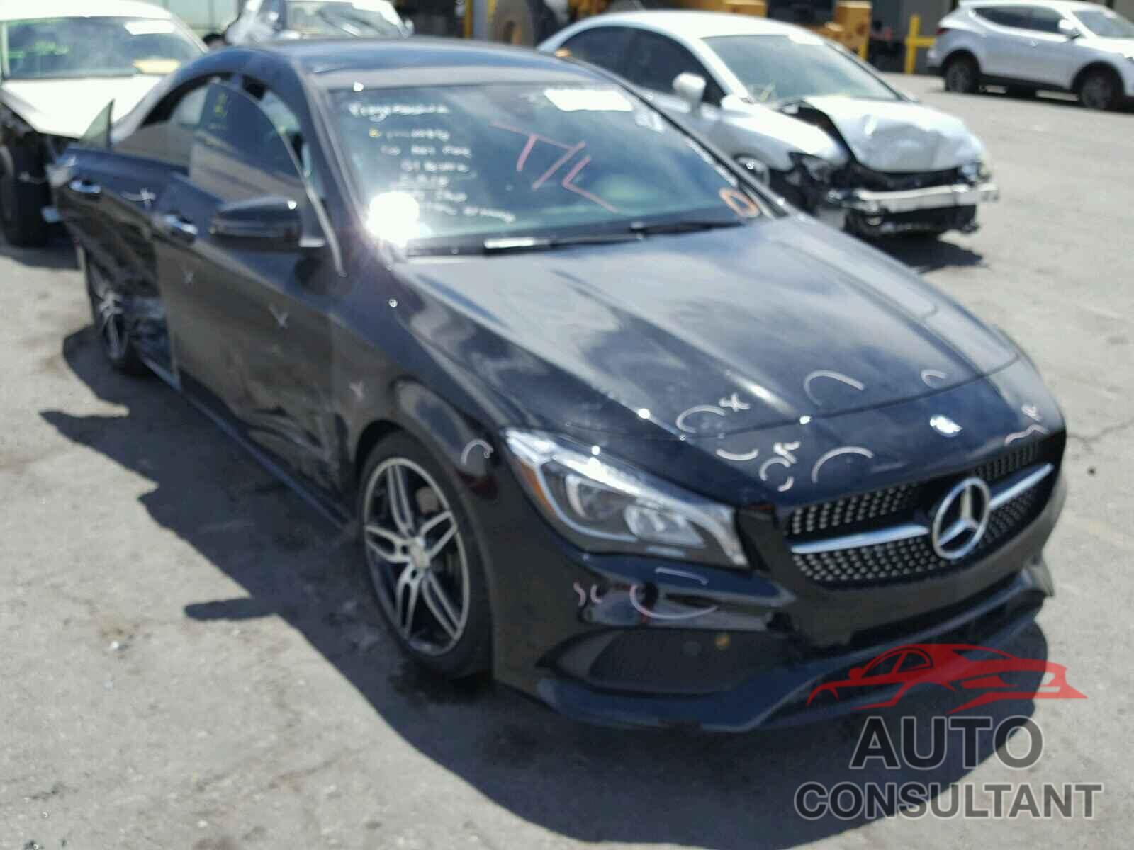 MERCEDES-BENZ CLA 250 2017 - WDDSJ4EB5HN429291