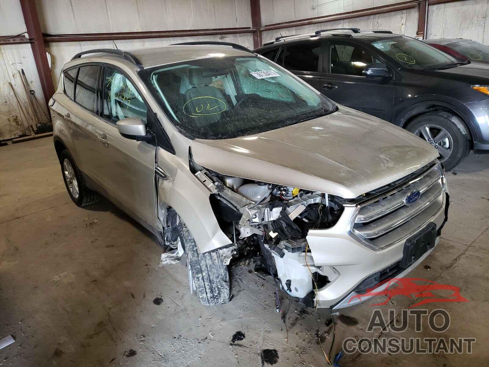 FORD ESCAPE 2017 - 1FMCU9GD5HUE02904
