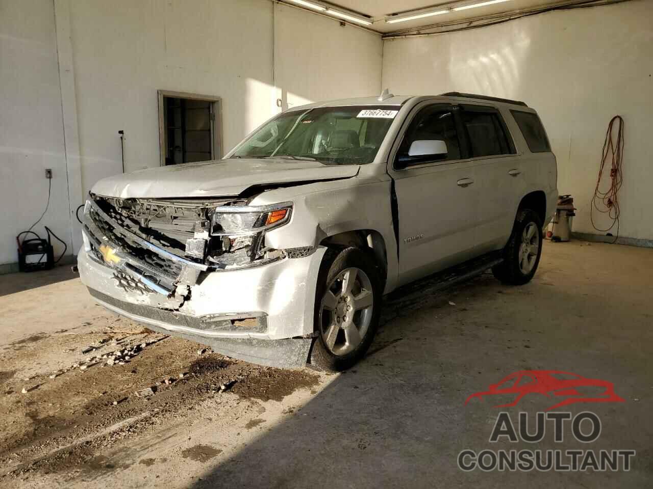 CHEVROLET TAHOE 2018 - 1GNSCBKC5JR404922