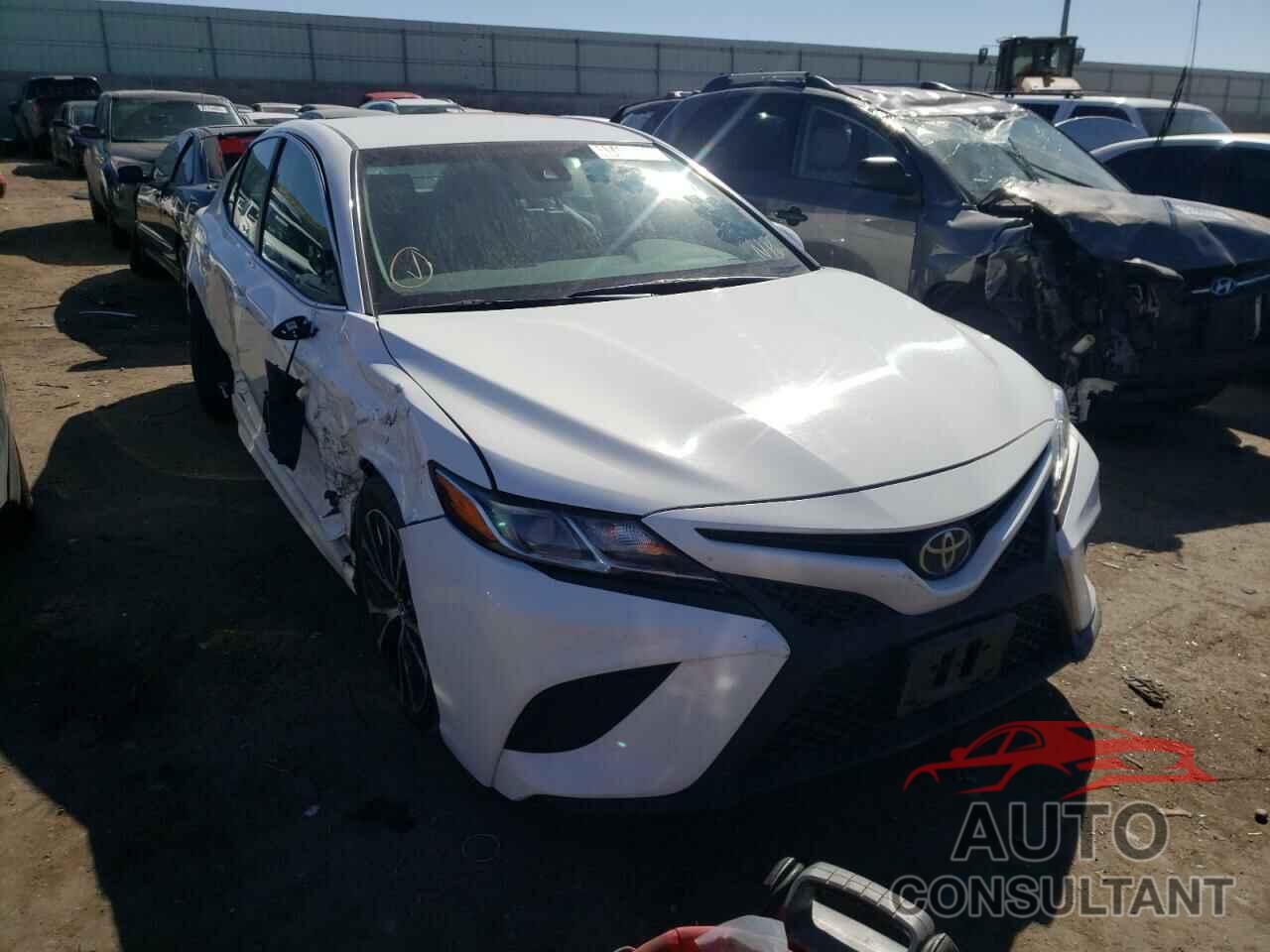 TOYOTA CAMRY 2020 - 4T1G11AKXLU333896