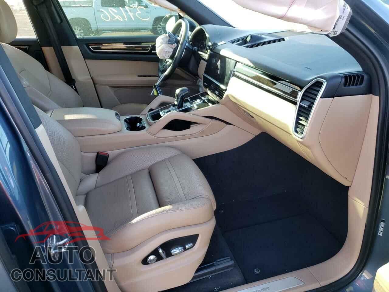 PORSCHE CAYENNE 2019 - WP1AA2AY3KDA17015