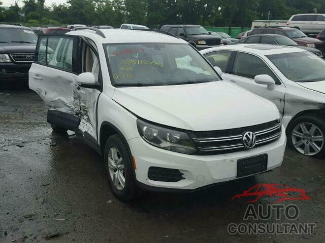 VOLKSWAGEN TIGUAN 2017 - WVGBV7AX5HK001770