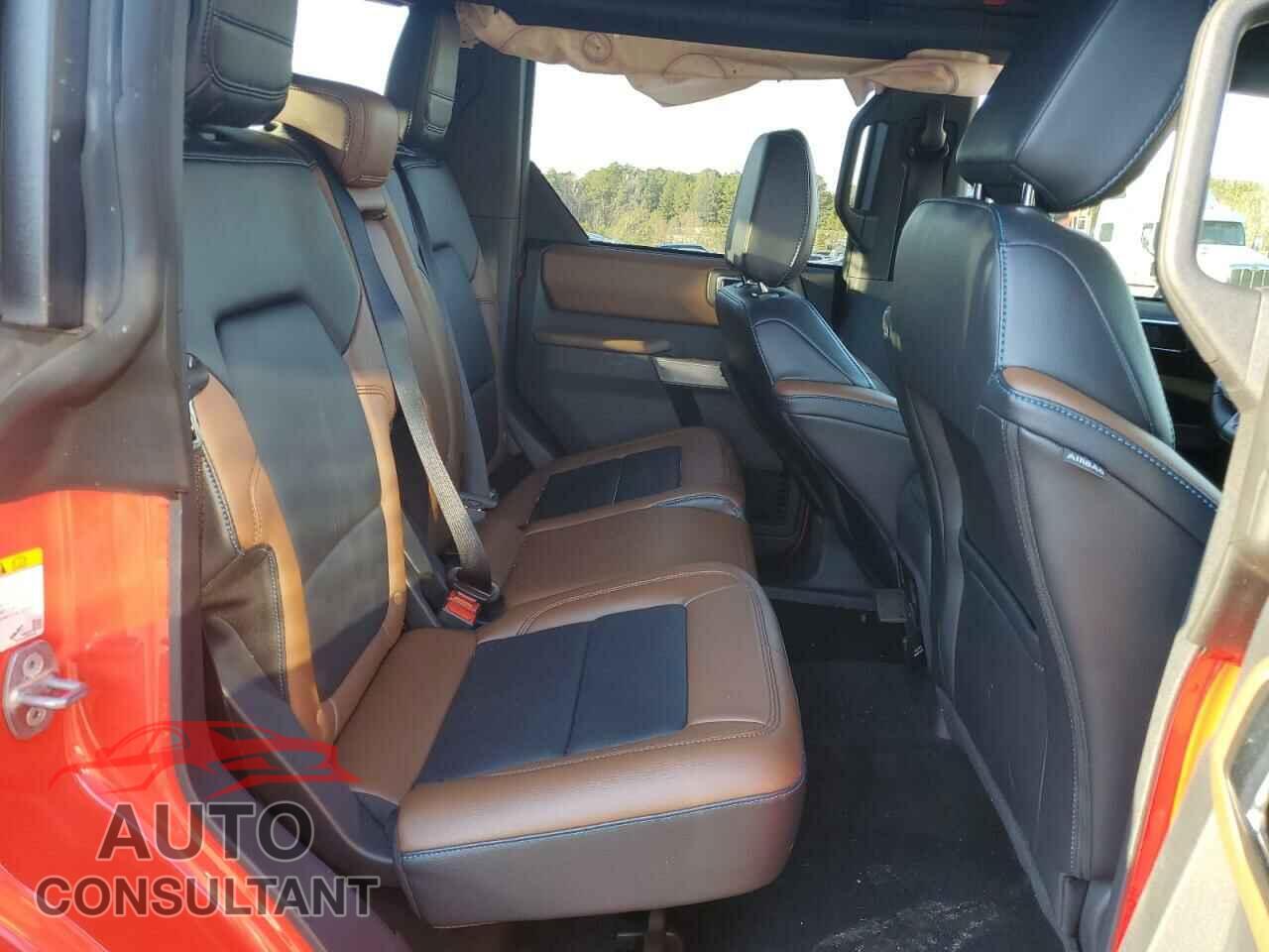 FORD BRONCO 2022 - 1FMDE5DH9NLB03158