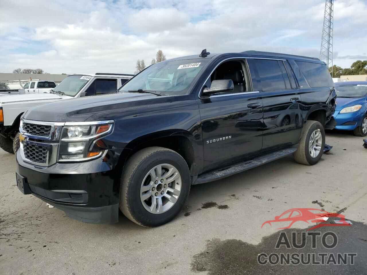 CHEVROLET SUBURBAN 2019 - 1GNSCHKC9KR101274