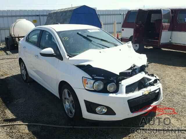 CHEVROLET SONIC 2015 - 1G1JE5SBXF4196606