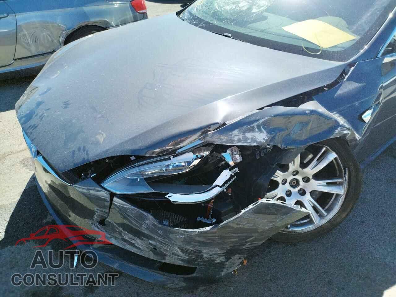 TESLA MODEL S 2020 - 5YJSA1E23LF400033