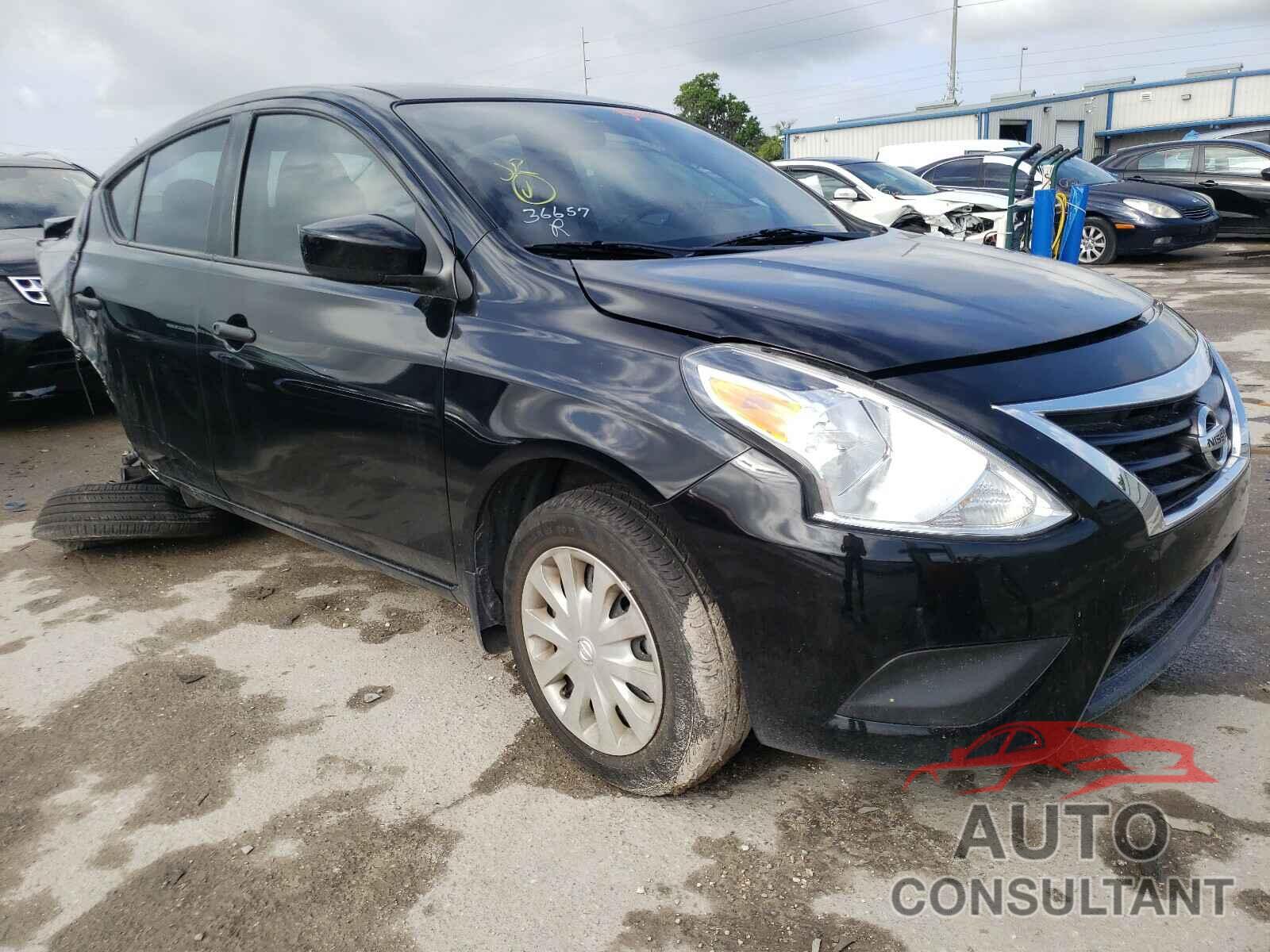 NISSAN VERSA 2018 - 3N1CN7AP3JL816629