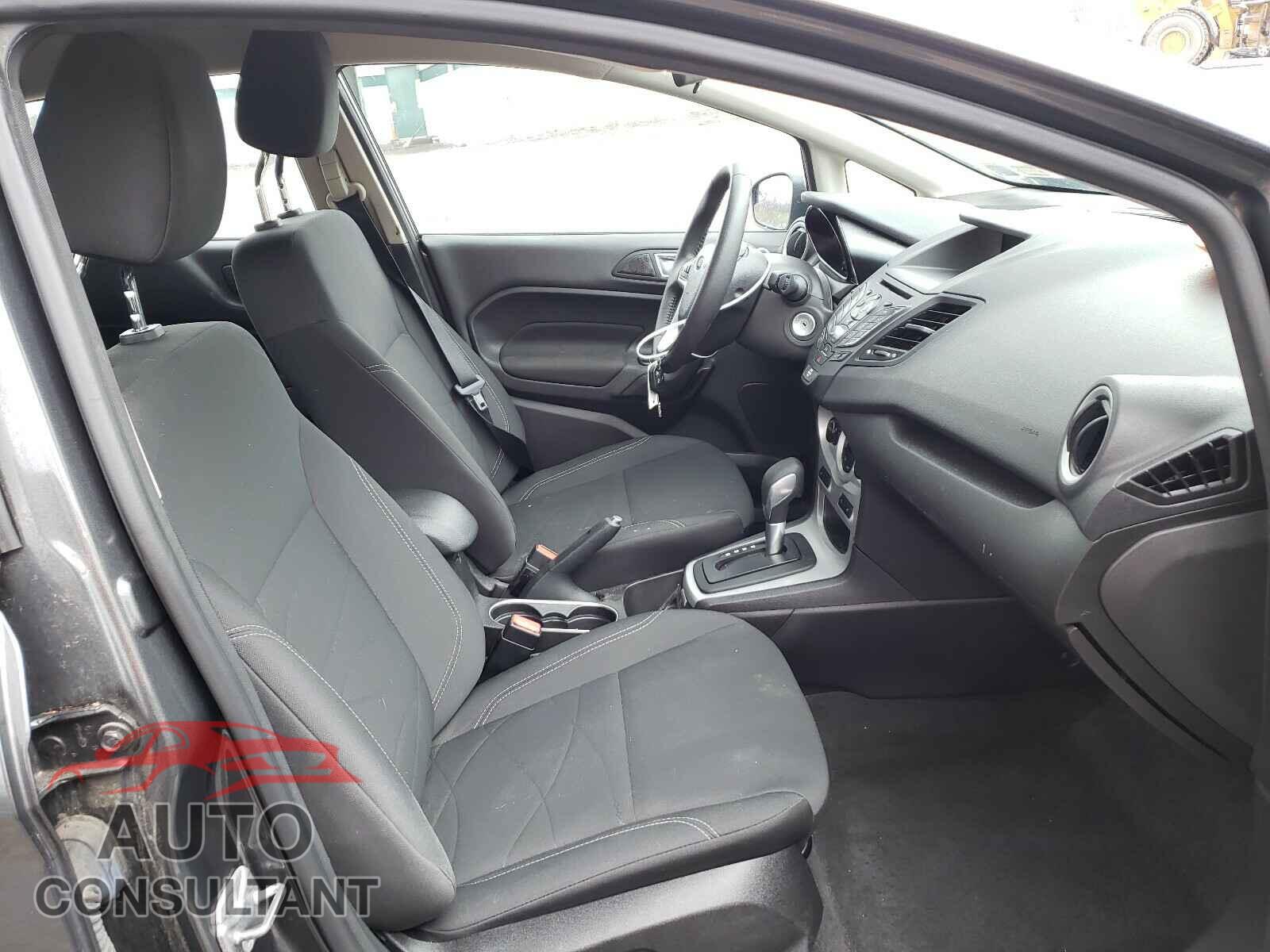 FORD FIESTA 2016 - 3FADP4EJ3GM166399