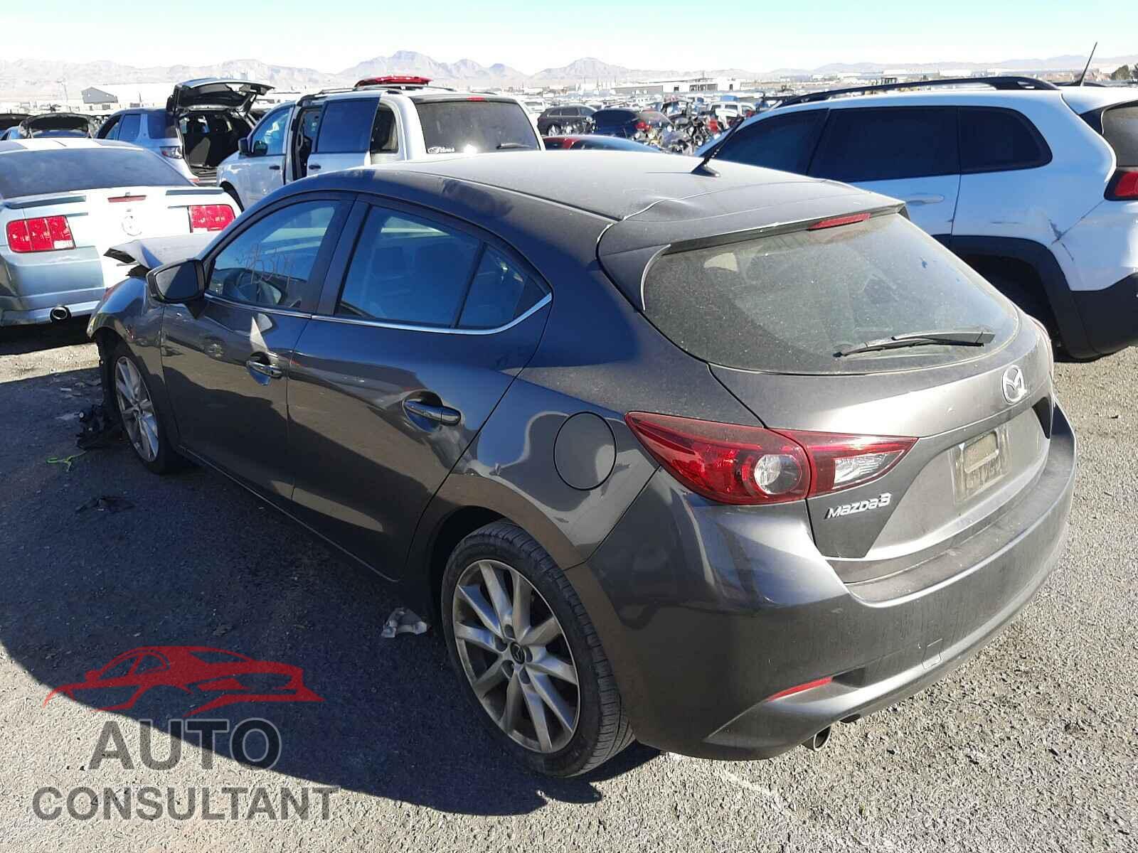 MAZDA 3 2017 - 3MZBN1L30HM150878