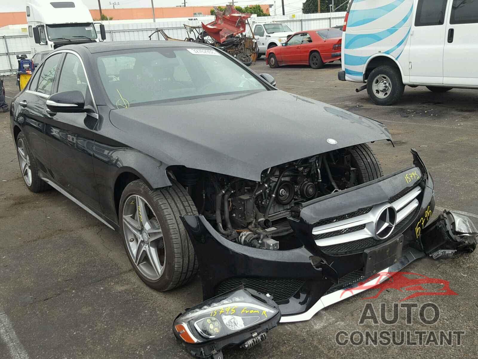 MERCEDES-BENZ C300 2015 - 55SWF4JB1FU057090
