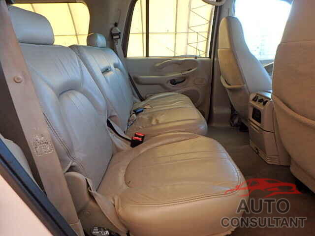 FORD EXPEDITION 2000 - 3VV3B7AXXKM075981