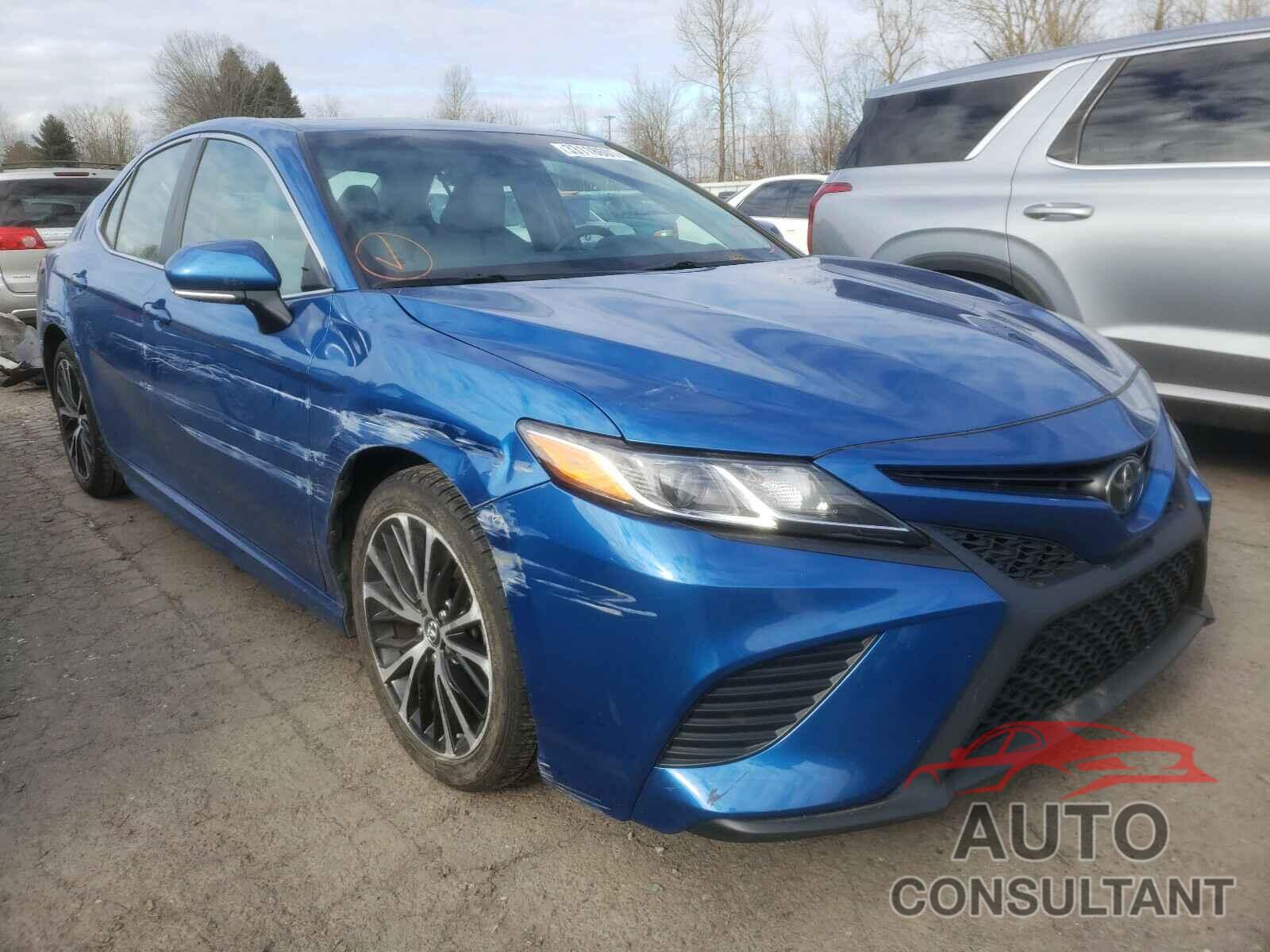 TOYOTA CAMRY 2018 - 4T1B11HK2JU117344