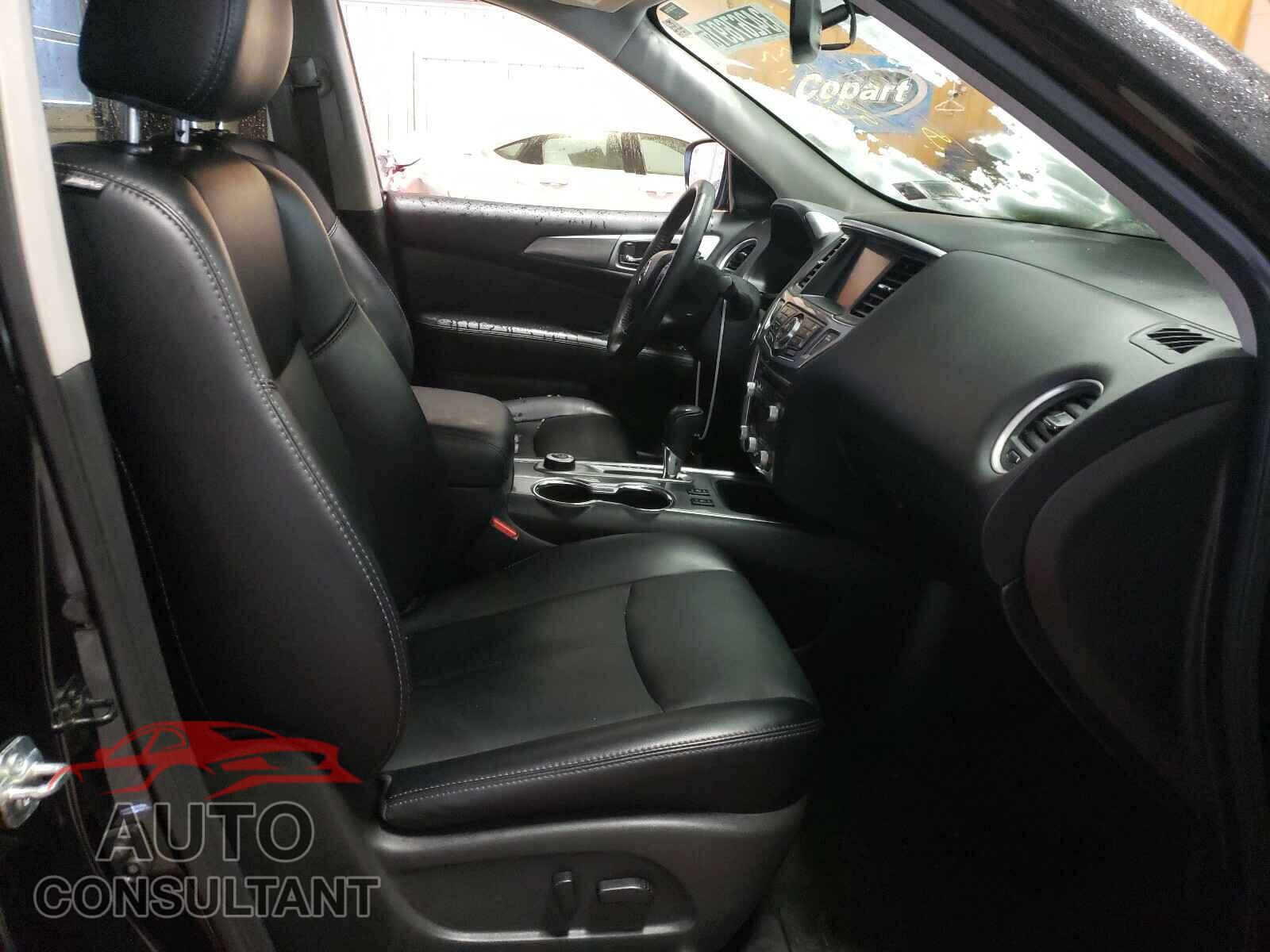 NISSAN PATHFINDER 2020 - 5N1DR2CM8LC583577