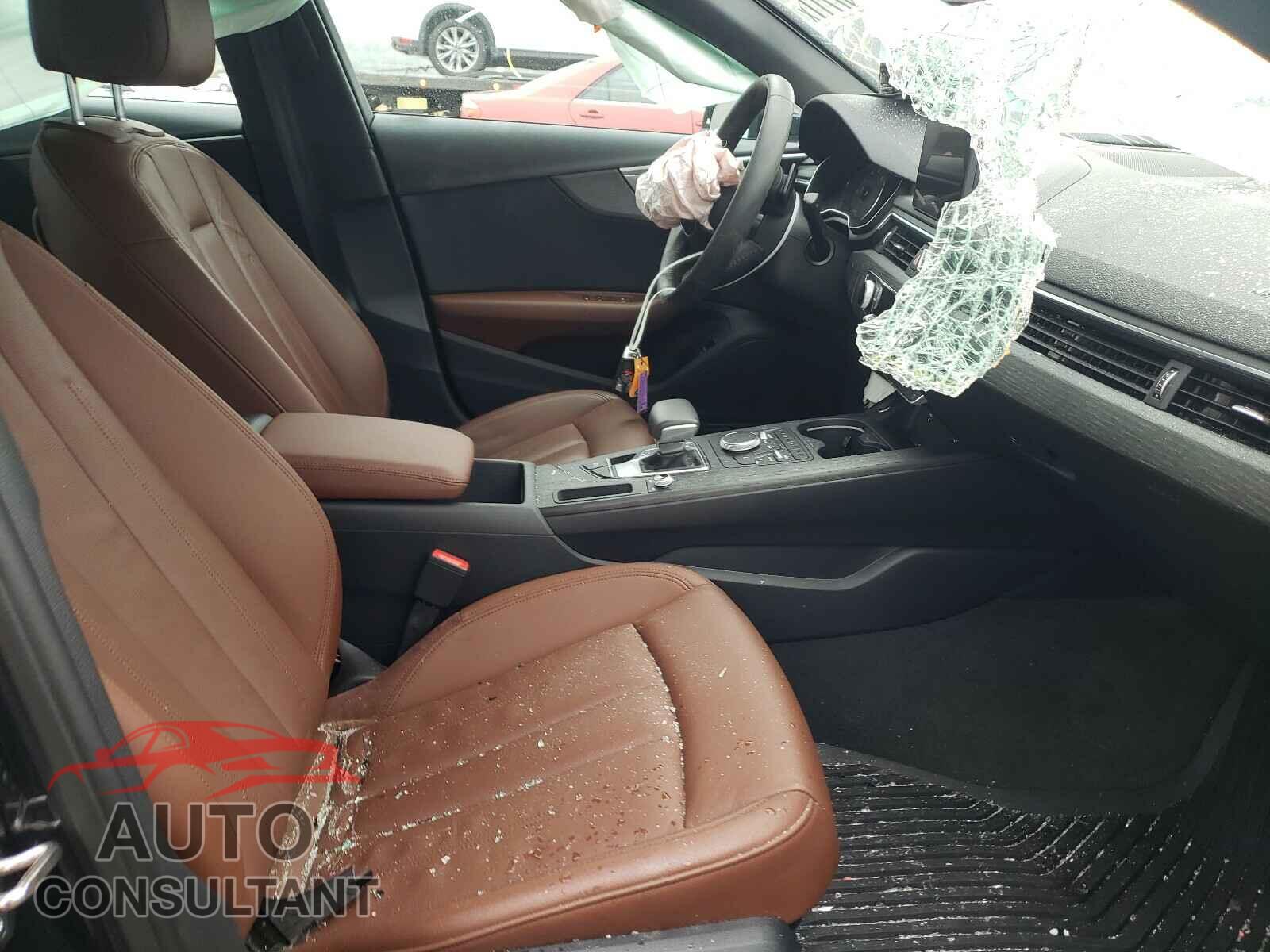 AUDI A4 2018 - WAUKMAF43JA085129