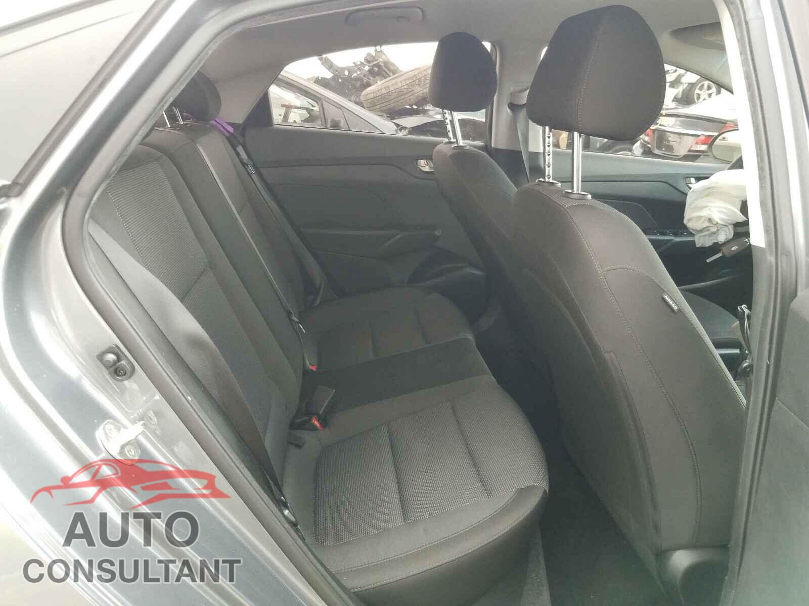 HYUNDAI ACCENT 2018 - 3KPC24A37JE022500