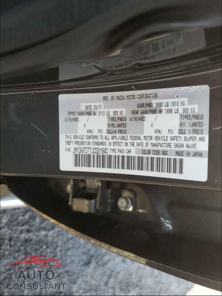 MAZDA CX-3 2018 - JM1DKFD77J0321640