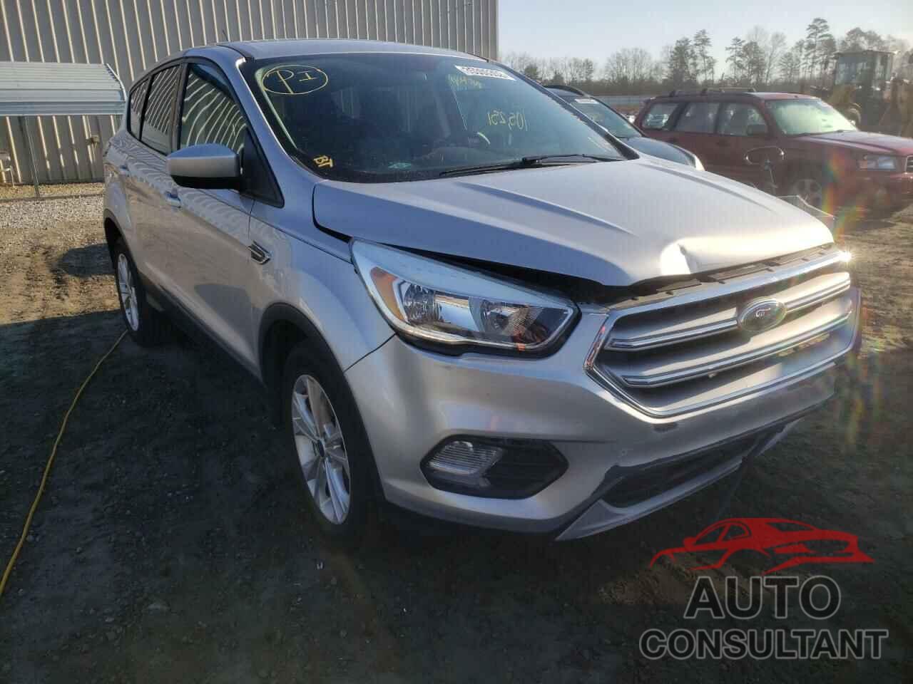 FORD ESCAPE 2017 - 1FMCU0G95HUB04845
