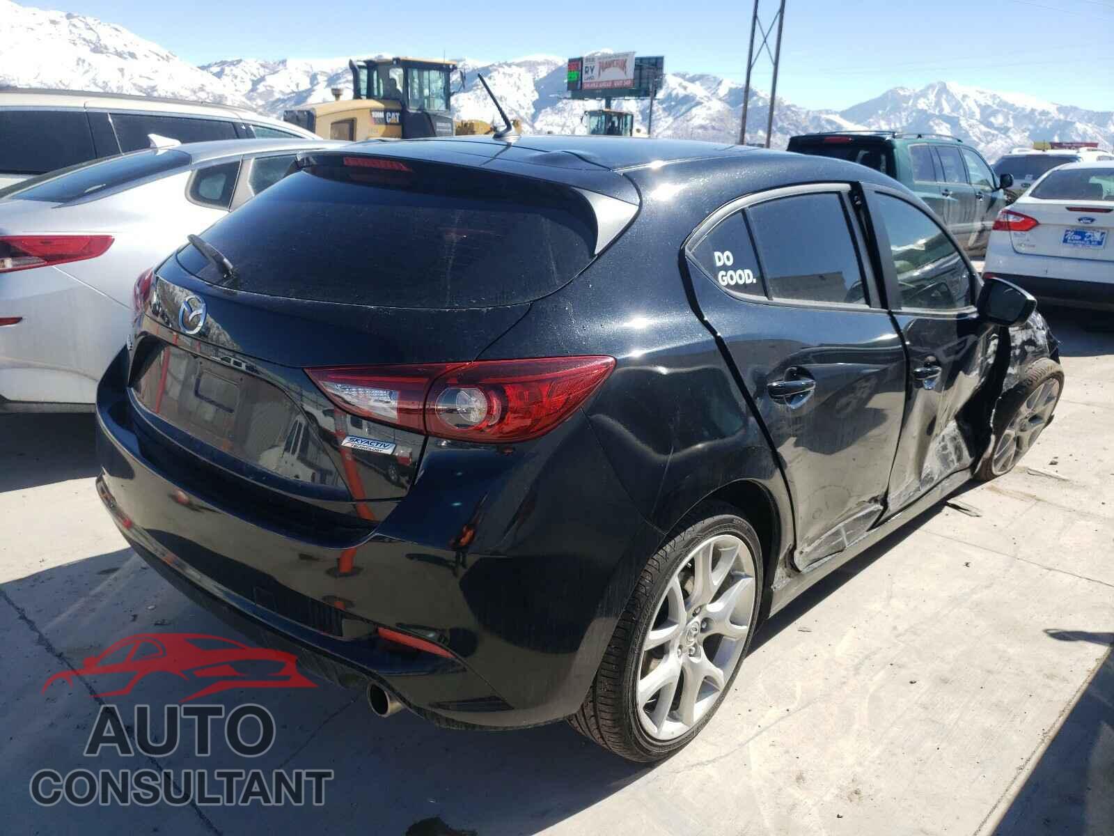 MAZDA 3 2018 - 3MZBN1K77JM205286