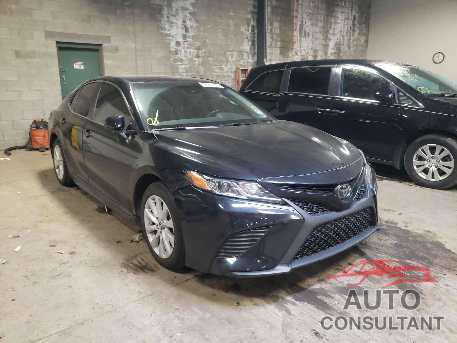 TOYOTA CAMRY 2018 - 4T1B11HKXJU116359