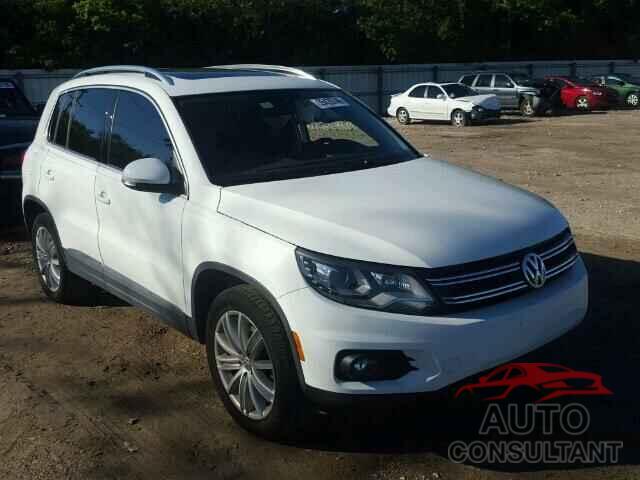 VOLKSWAGEN TIGUAN 2016 - WVGAV7AX6GW589701