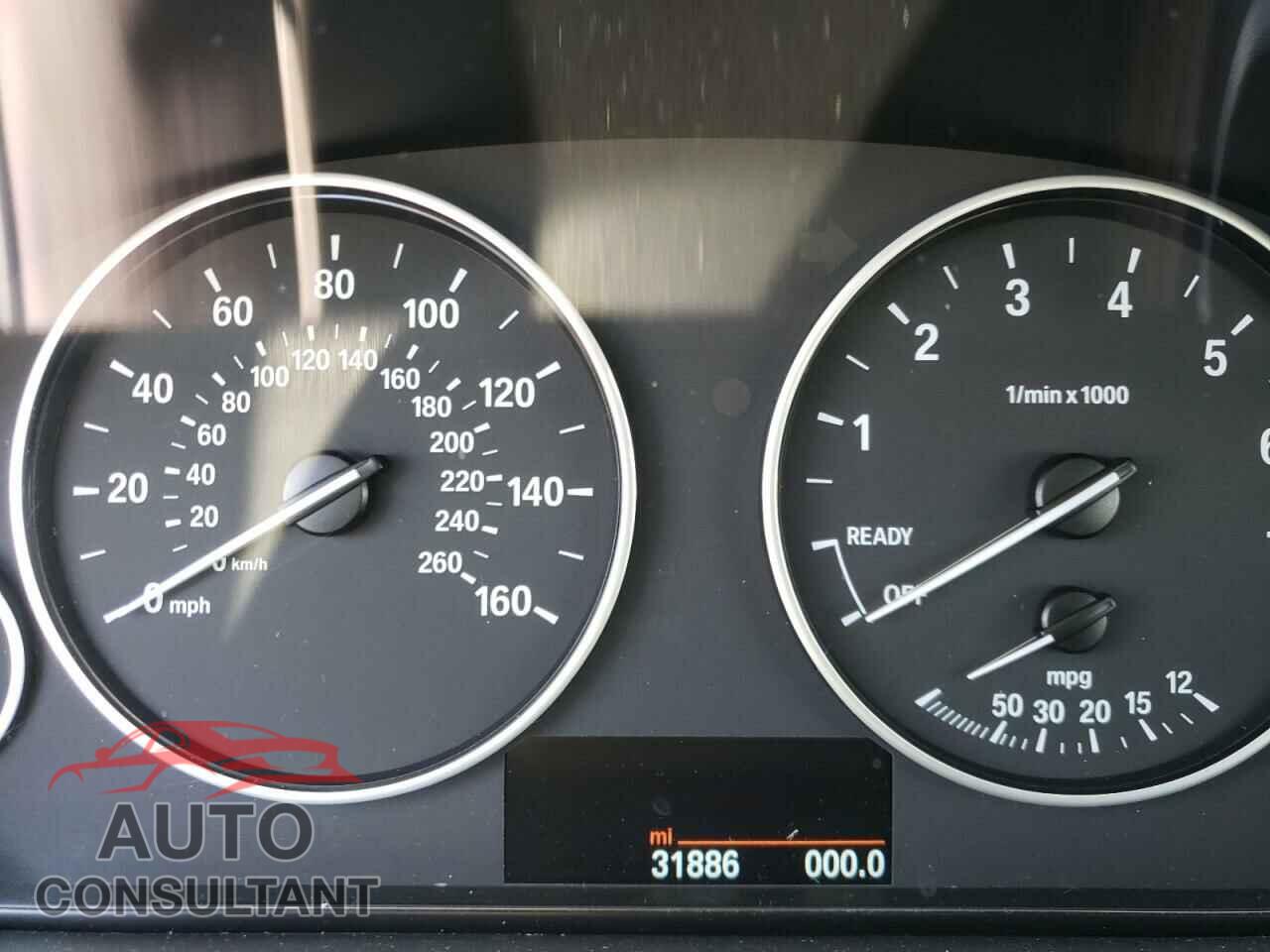 BMW 3 SERIES 2016 - WBA8E1G54GNU11097