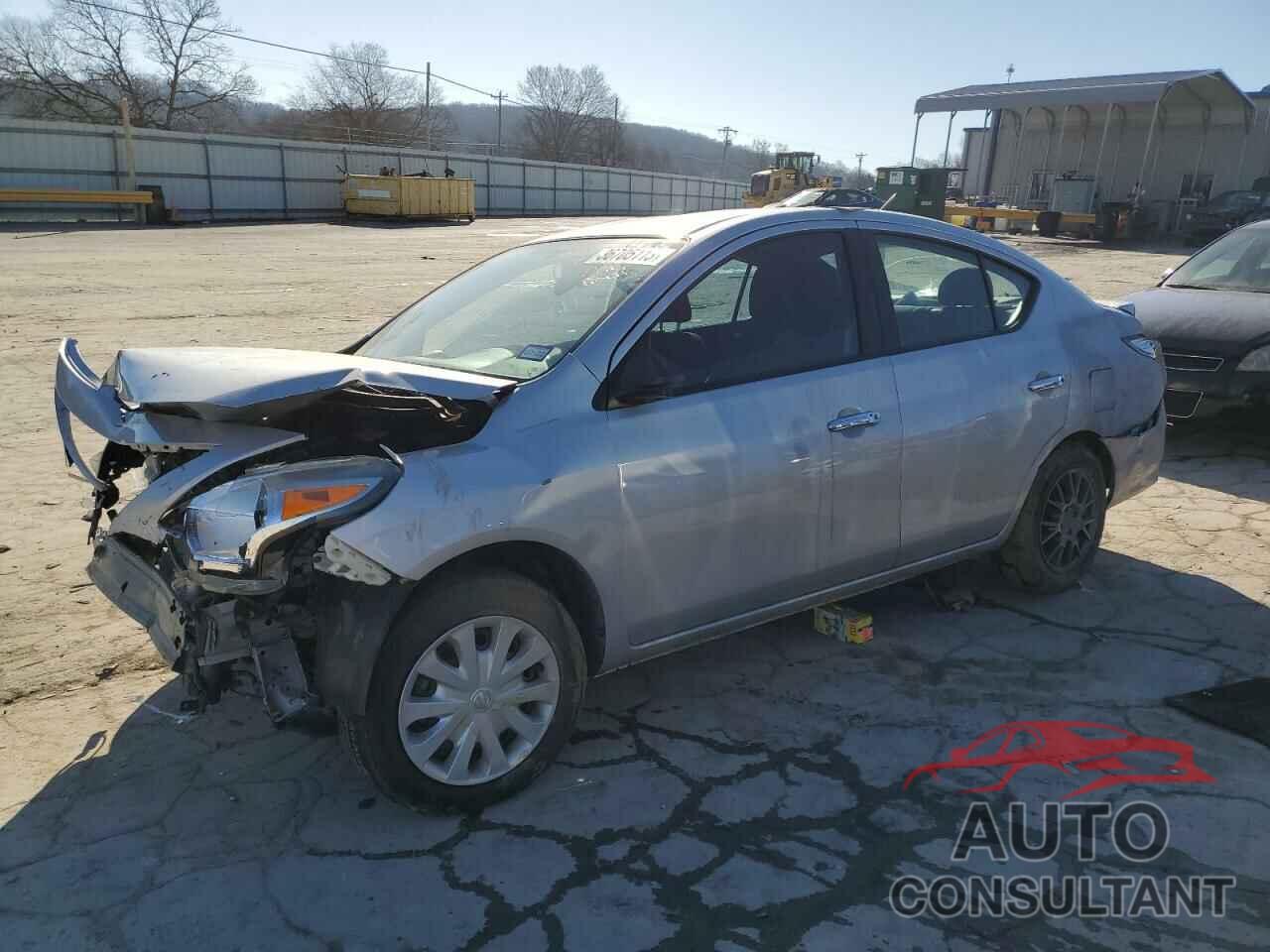 NISSAN VERSA 2018 - 3N1CN7AP0JL867411