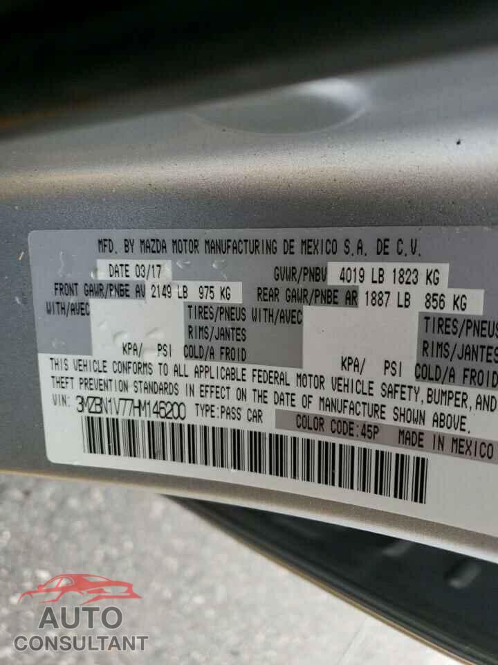 MAZDA 3 2017 - 3MZBN1V77HM146200