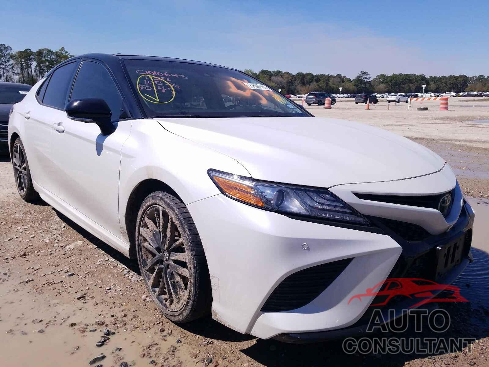 TOYOTA CAMRY 2018 - 4T1BZ1HK7JU020147