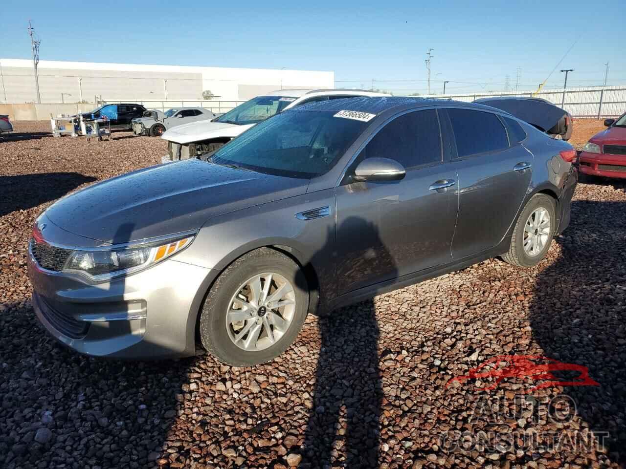 KIA OPTIMA 2018 - 5XXGT4L32JG192928