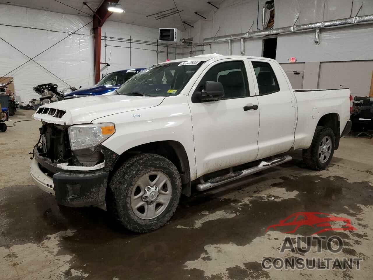 TOYOTA TUNDRA 2017 - 5TFUM5F15HX070602