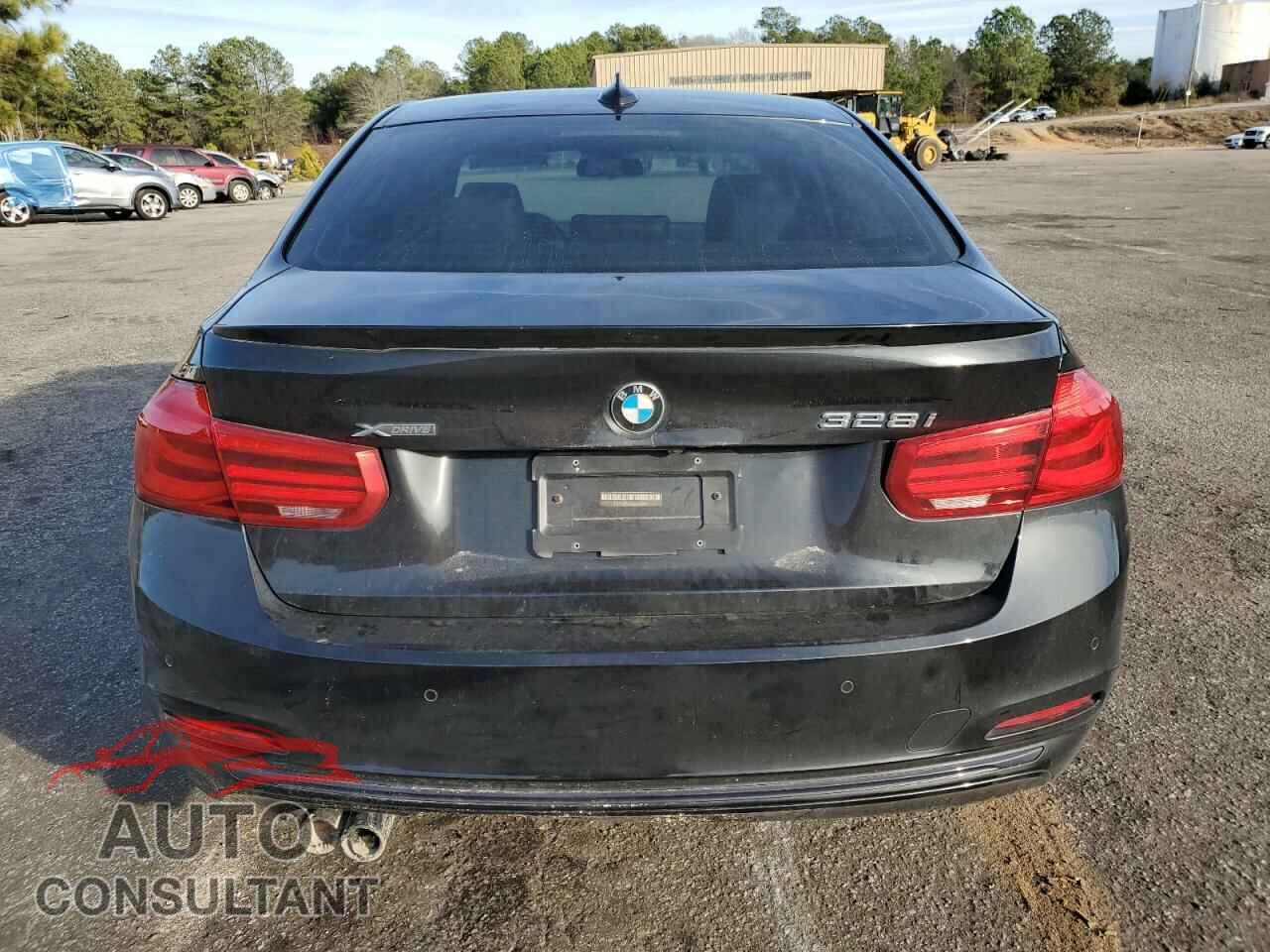 BMW 3 SERIES 2016 - WBA8E3G51GNU05009