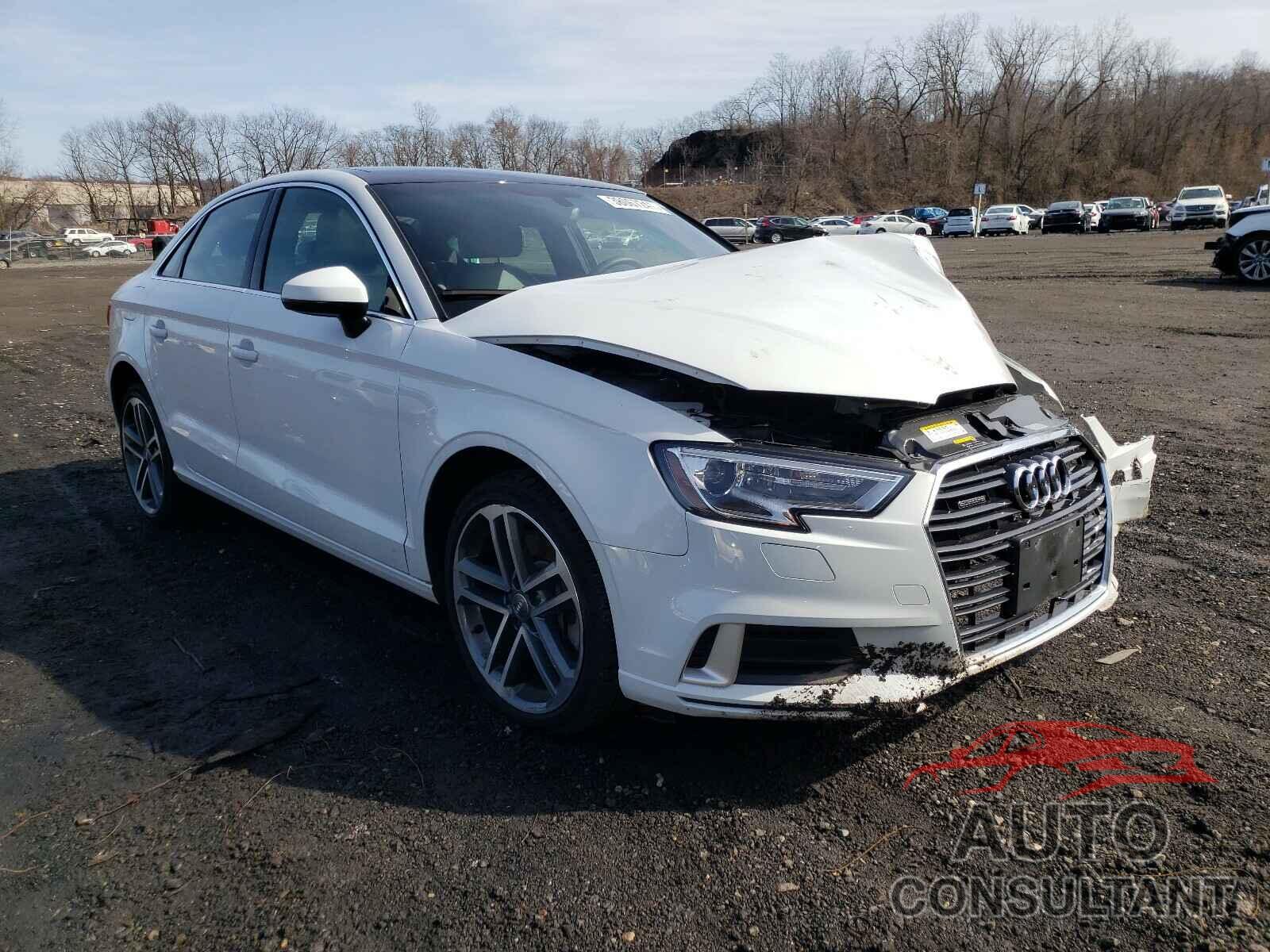 AUDI A3 2019 - WAUBEGFF4KA080007