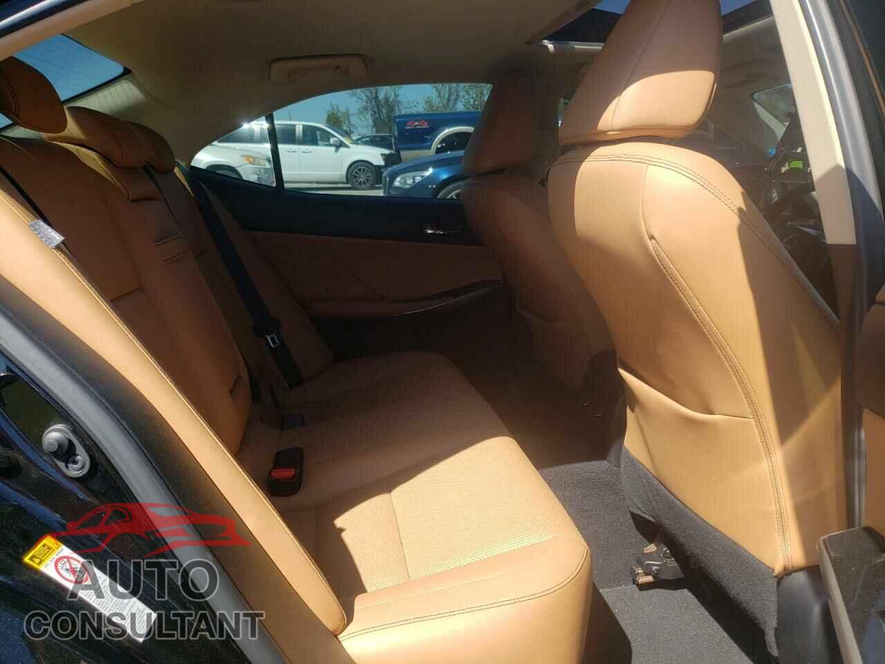 LEXUS IS 2016 - JTHBA1D27G5023875