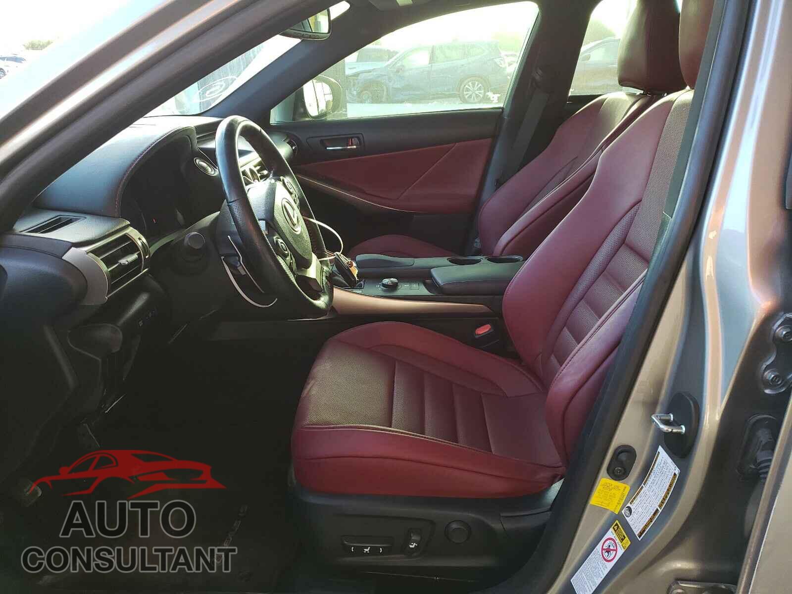 LEXUS IS 2016 - JTHBA1D20G5030621