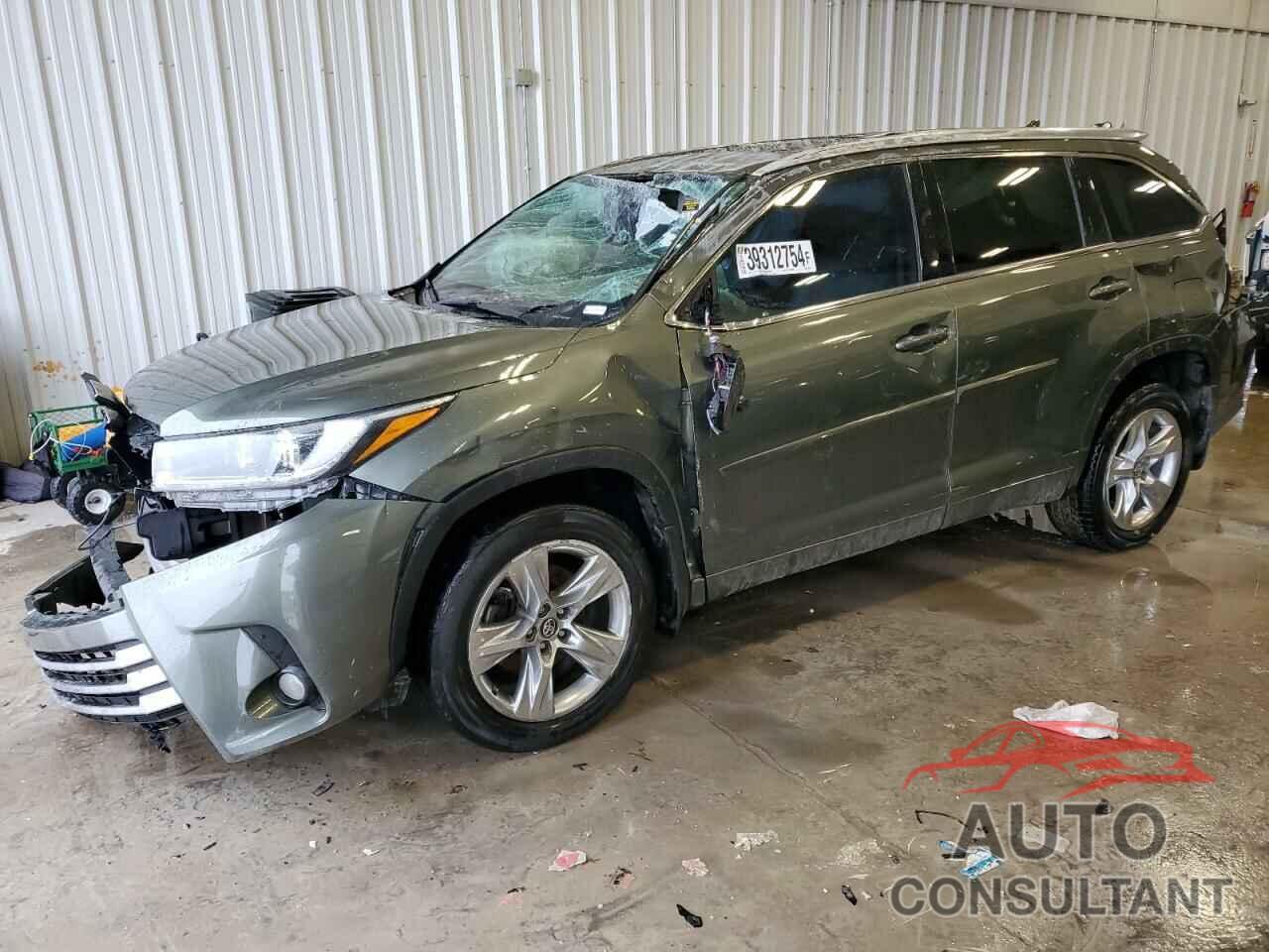 TOYOTA HIGHLANDER 2018 - 5TDDZRFH5JS490040