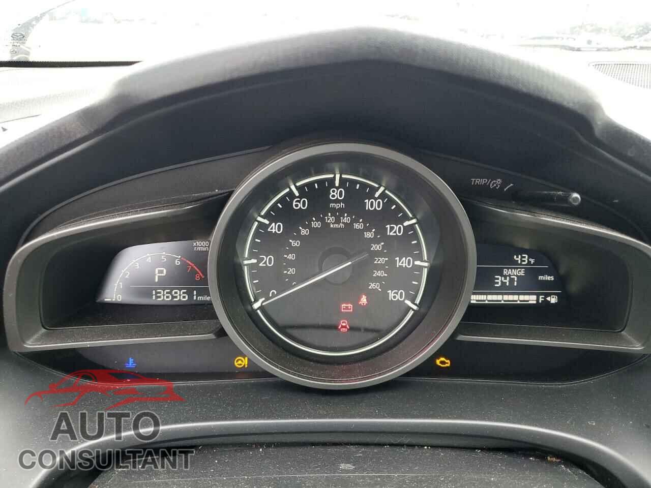 MAZDA 3 2018 - 3MZBN1L39JM183948