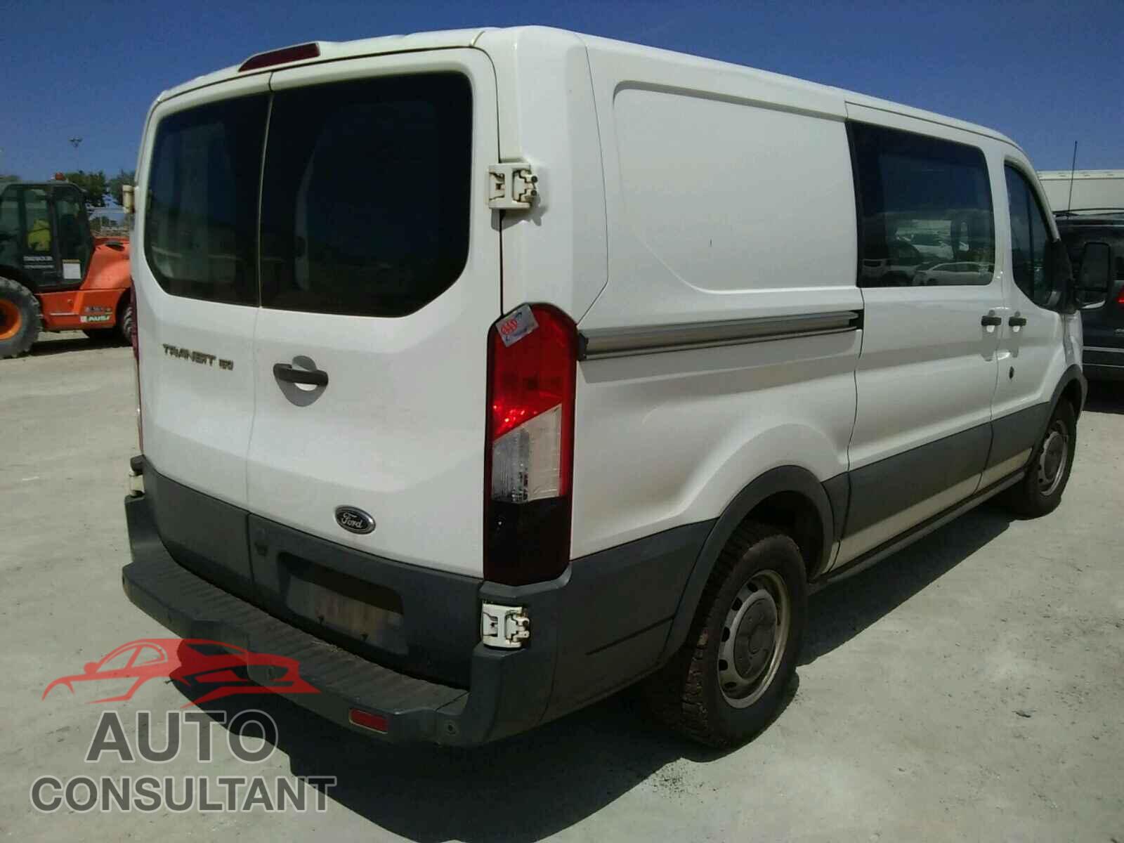 FORD TRANSIT CO 2017 - 1FTYE1YM6HKA30766