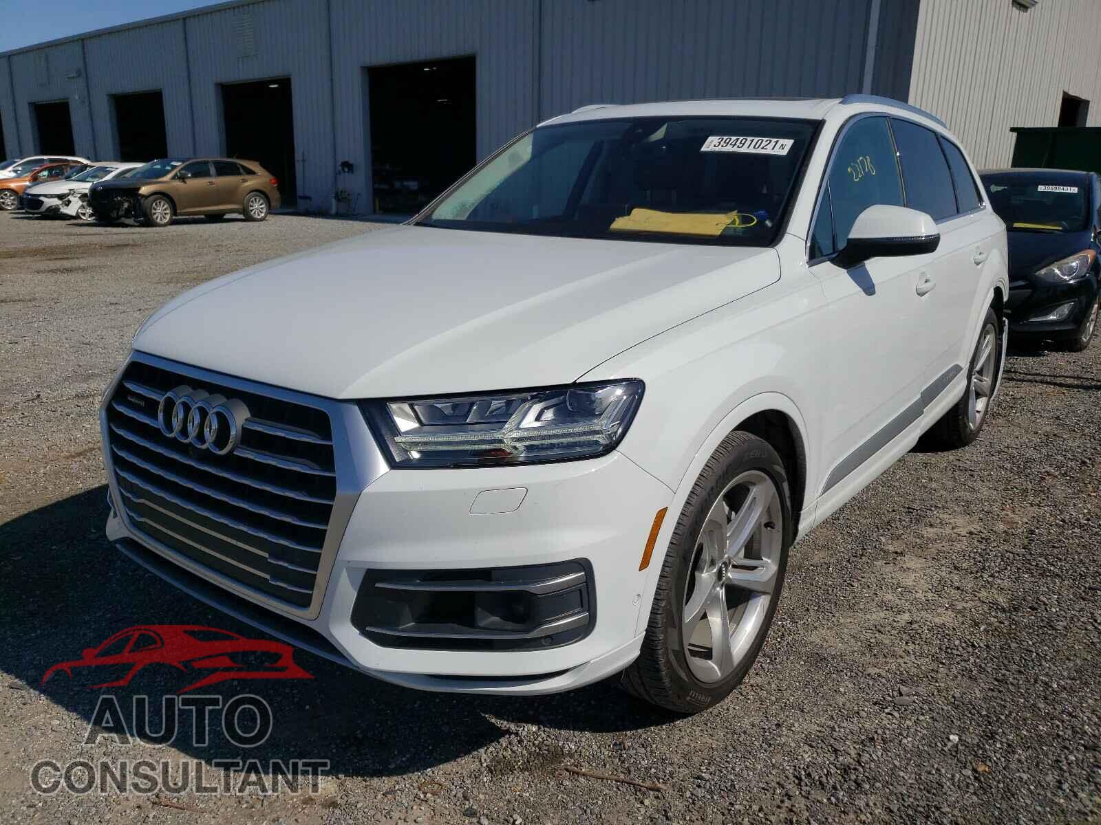 AUDI Q7 2019 - WA1VAAF76KD009708